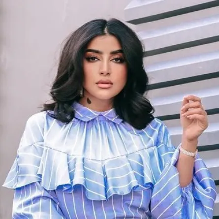 بثينة الرئيسي - صورة من صفحتها الرسمية على انستغرام