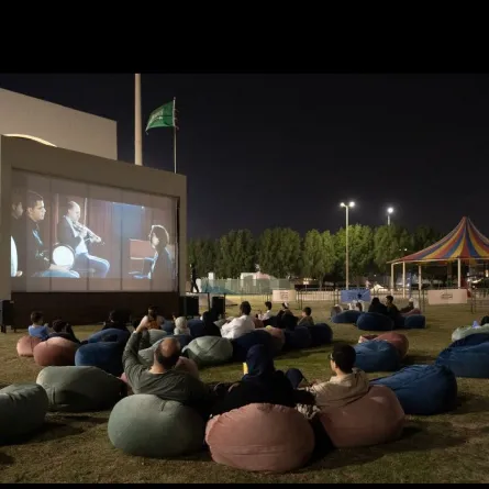 سينما الشارع على كورنيش القطيف تعرض 5 أفلام لزوار مهرجان الكتّاب والقُراء