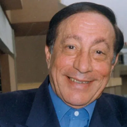 أبوبكر عزت - صورة أرشيفية