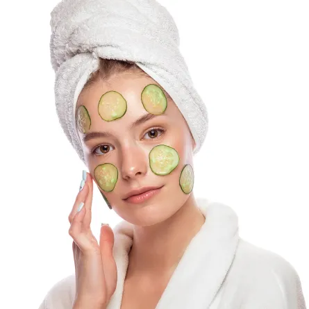 فوائد الخيار المجمد للوجه قبل النوم