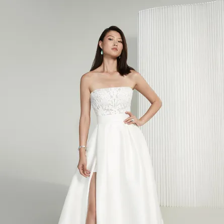 موديلات فساتين زفاف للجسم المثلث المقلوب من جاستن ألكساندر سيجناتور Justin Alexander Signature