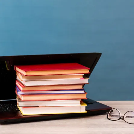 أيها افضل الكتب الورقية أم ألواح القراءة الرقمية؟