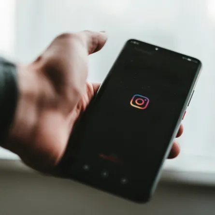  3 طرق لإخفاء قائمة المتابعين على Instagram - الصورة من unsplash