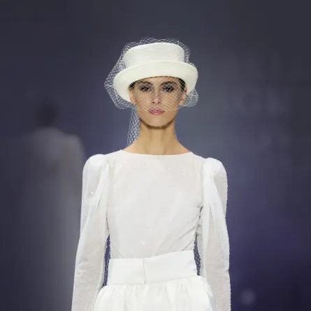 موديلات قبعات للعروس من ميريا بالاعغير Mireia Balaguer