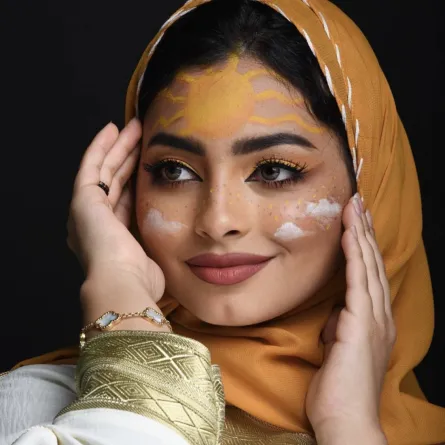 مكياج برسمة صيفية دافئة