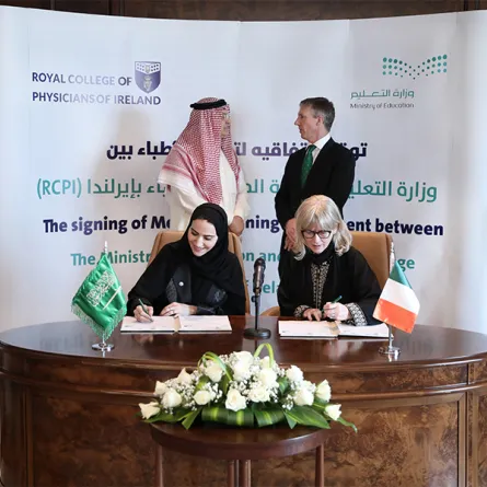 اتفاقية تدريب للأطباء السعوديين مع الكلية الملكية للأطباء في أيرلندا