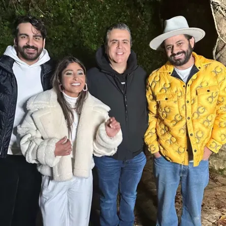 طاقم عمل مسلسل غسيل في كواليسه - الصورة من حساب شجون على الانستجرام 