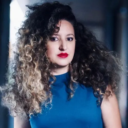 سعاد بشناق- صورة من المركز الإعلامي لسعاد بشناق