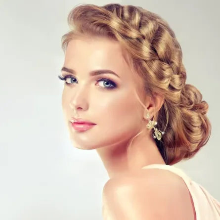 أجمل تسريحات شعر عروس لبنانية 2023