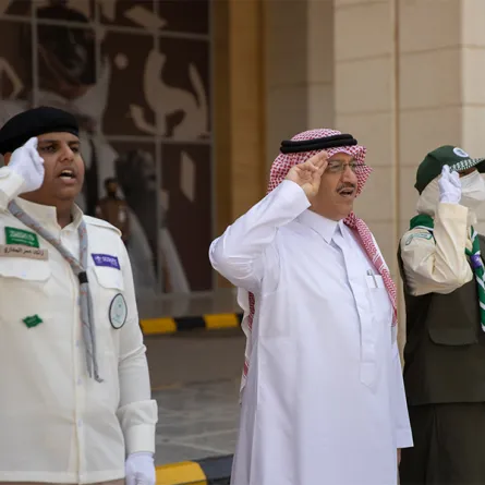 وزير التعليم يشارك منسوبي الوزارة والقطاعات التعليمية انطلاقة الاحتفاء بيوم العَلم السعودي