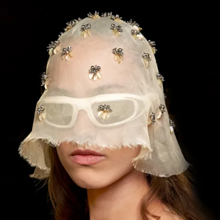  إكسسوارات الشعر من لانفان Lanvin