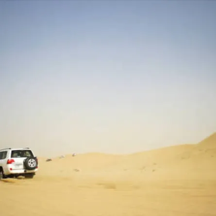 طرق ذكية لإخراج السيارة من التغريز