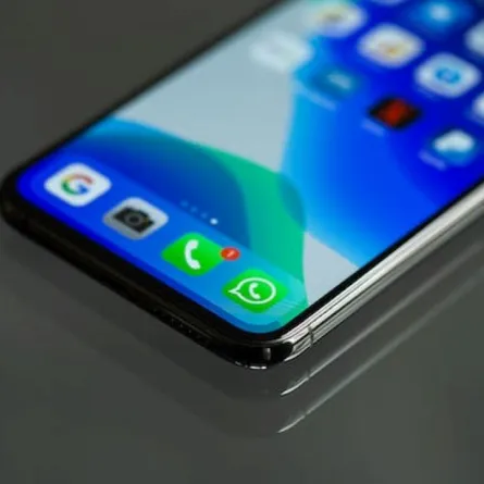 واتساب يتيح قراءة الرسائل دون علم المرسل