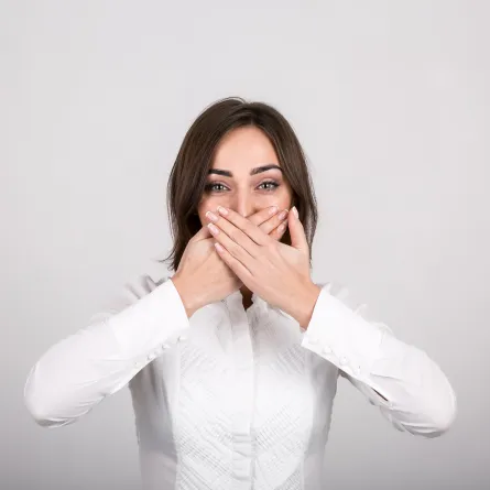 علاج التهاب اللسان بسيط.. جربي أساليب الوقاية (المصدر: Freepik)