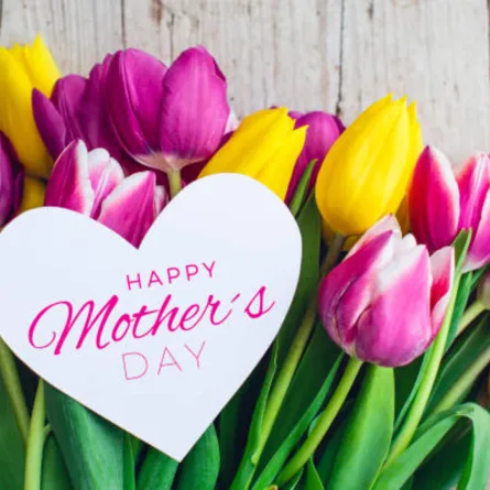 متى يوم الأم؟