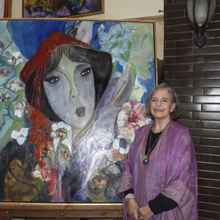 بمناسبة يوم الأم التشكيلية بريت تطلق معرض هوانم لسلسلة النساء بعالمي 