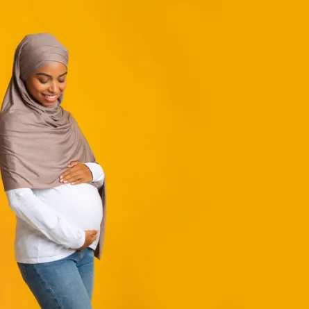 صورة لسيدة مسلمة حامل