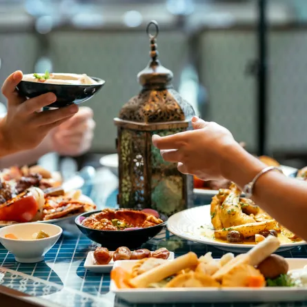 عادات غذائية خاطئة عليك التوقف عنها في رمضان