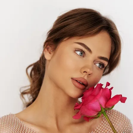 ترطيب الشفاه