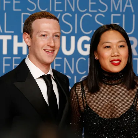 Mark Zuckerberg  and Priscilla Chan on November 4, 2018 in Mountain View, California. Lachlan Cunningham/Getty Images for Breakthrough Prize/AFP