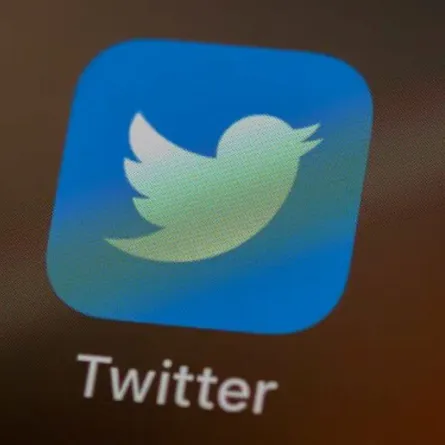تويتر تلغي ميزة التوثيق وتمنحها لمشتركي "بلو"