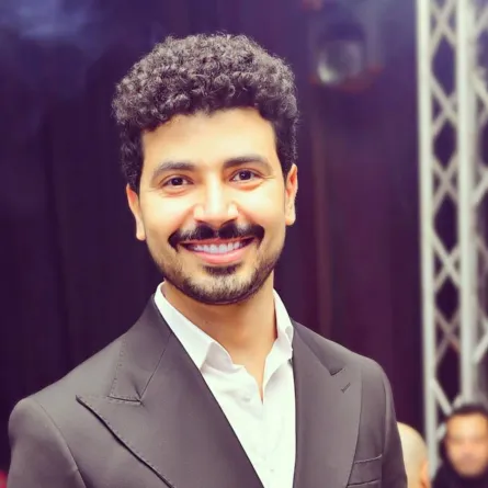 محمد أنور - الصورة من صفحته الرسمية على الفيس بوك