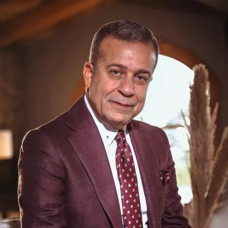 شريف منير - الصورة من صفحته الرسمية على الفيس بوك