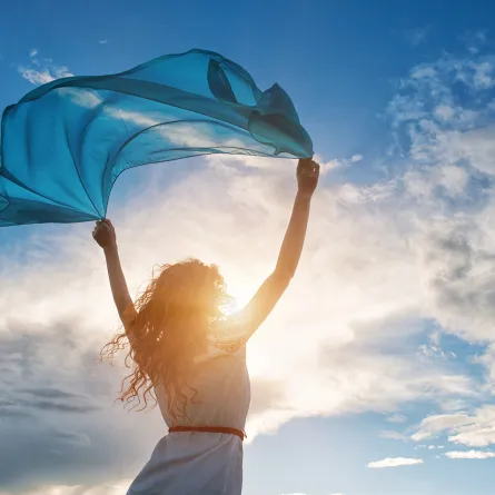 تفسير حلم الطيران في الهواء للمتزوجة