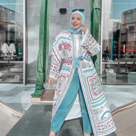 مريم سيف بإطلالة شرقية