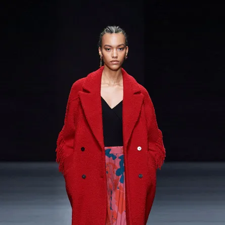 معطف باللون الأحمر من مارلينج Maryling