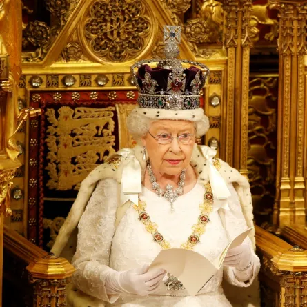  Queen Elizabeth II