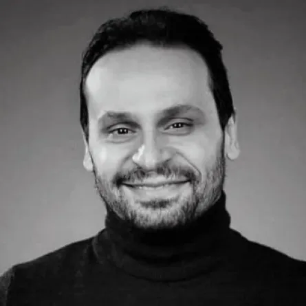 محمود عزازي - الصورة من حساب الفنان على إنستقرام