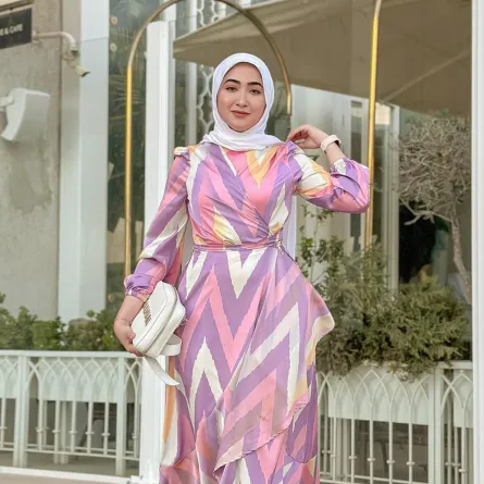 إسراء مصطفى بفستان مطبع - الصورة من حسابها على الانستغرام