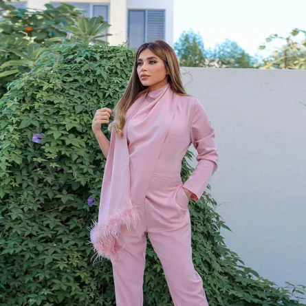 أجمل إطلالات مونوكروم على طريقة نهى نبيل