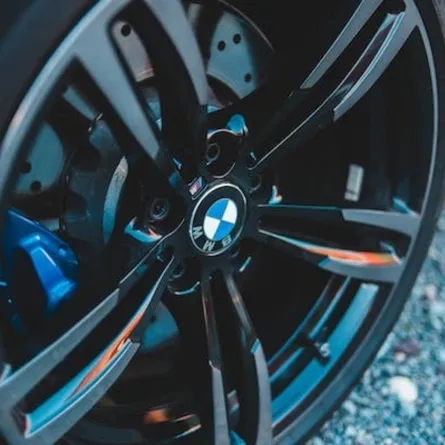 علامات تنبئك بضبط زوايا عجلات سيارتك