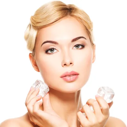 أبرز فوائد الثلج للشعر