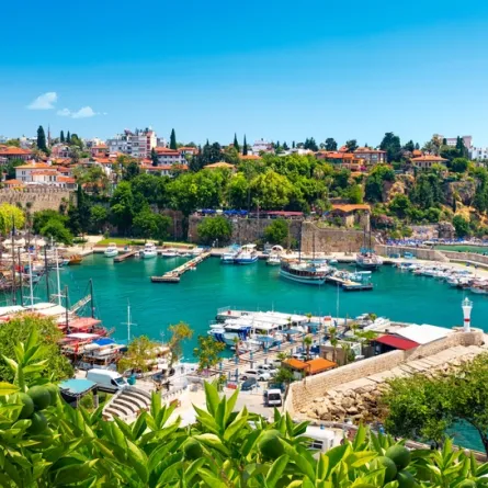 متعة السياحة في أنطاليا