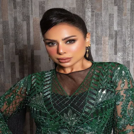 هند البلوشي - صورة من صفحتها على انستغرام