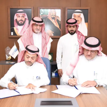 أثناء التوقيع (1)