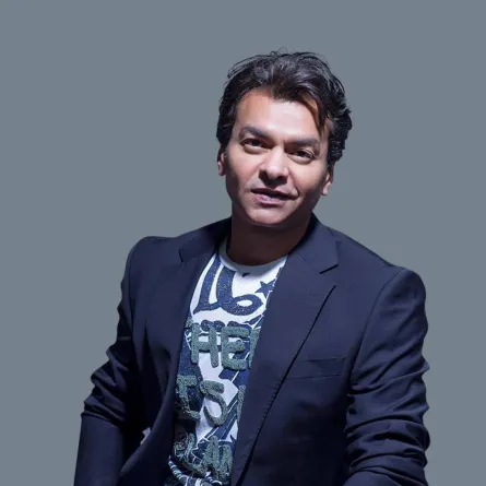 محمد محيي - الصورة من صفحته الرسمية على الفيس بوك