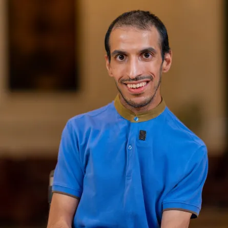 عبدالله المديميغ مترجم وصاحب قناة ومؤلف كتاب لتعليم اللغة الإسبانية 