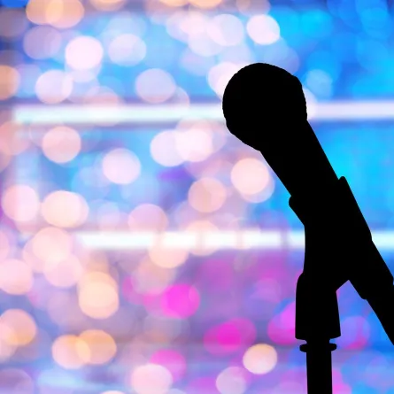 وفاة مونبين مغني فرقة Astro بعمر الـ25 عام - الصورة من Shutterstock