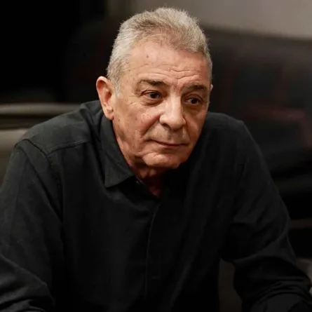 محمود حميدة - الصورة من صفحته الرسمية على الفيس بوك