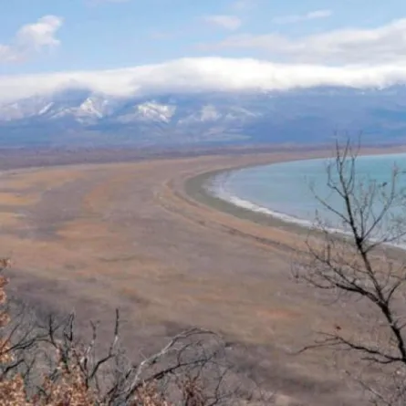 إحدى أقدم البحيرات في العالم مهددة بالجفاف بسبب تغير المناخ