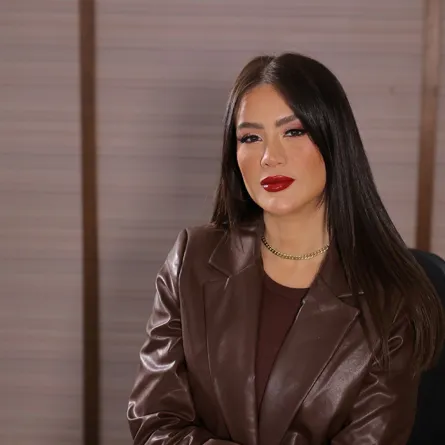 أسهل طريقة لرسم أيلاينر العيون المبطنة