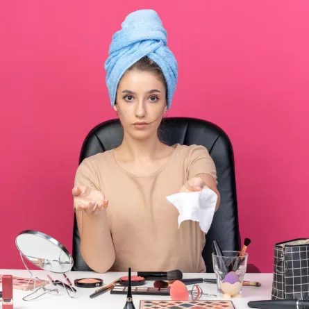 أنواع مزيل مكياج