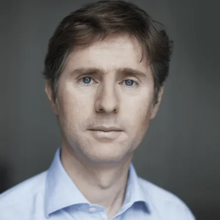 مدير التسويق والاتصال لدى Van Cleef & Arpels جان بيانيميه Jean Bienaymé: مجموعاتنا تروي قصصاً مستلهمة من إرث الدار الأصيل