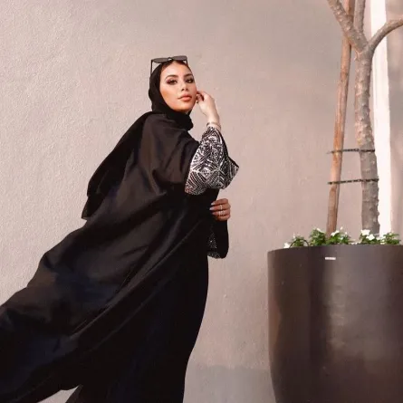 عبايات الترتر - الصورة من حساب رهف الشامي على الانستغرام