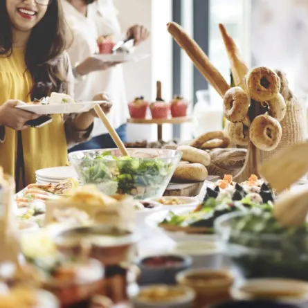 أصول التصرف في "البوفيه المفتوح"