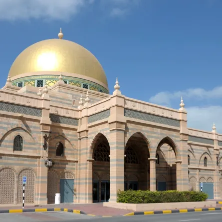 متحف الشارقة للحضارة الإسلامية-الصورة من shutterstock